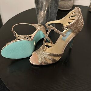 Betsey Johnson champagne heels